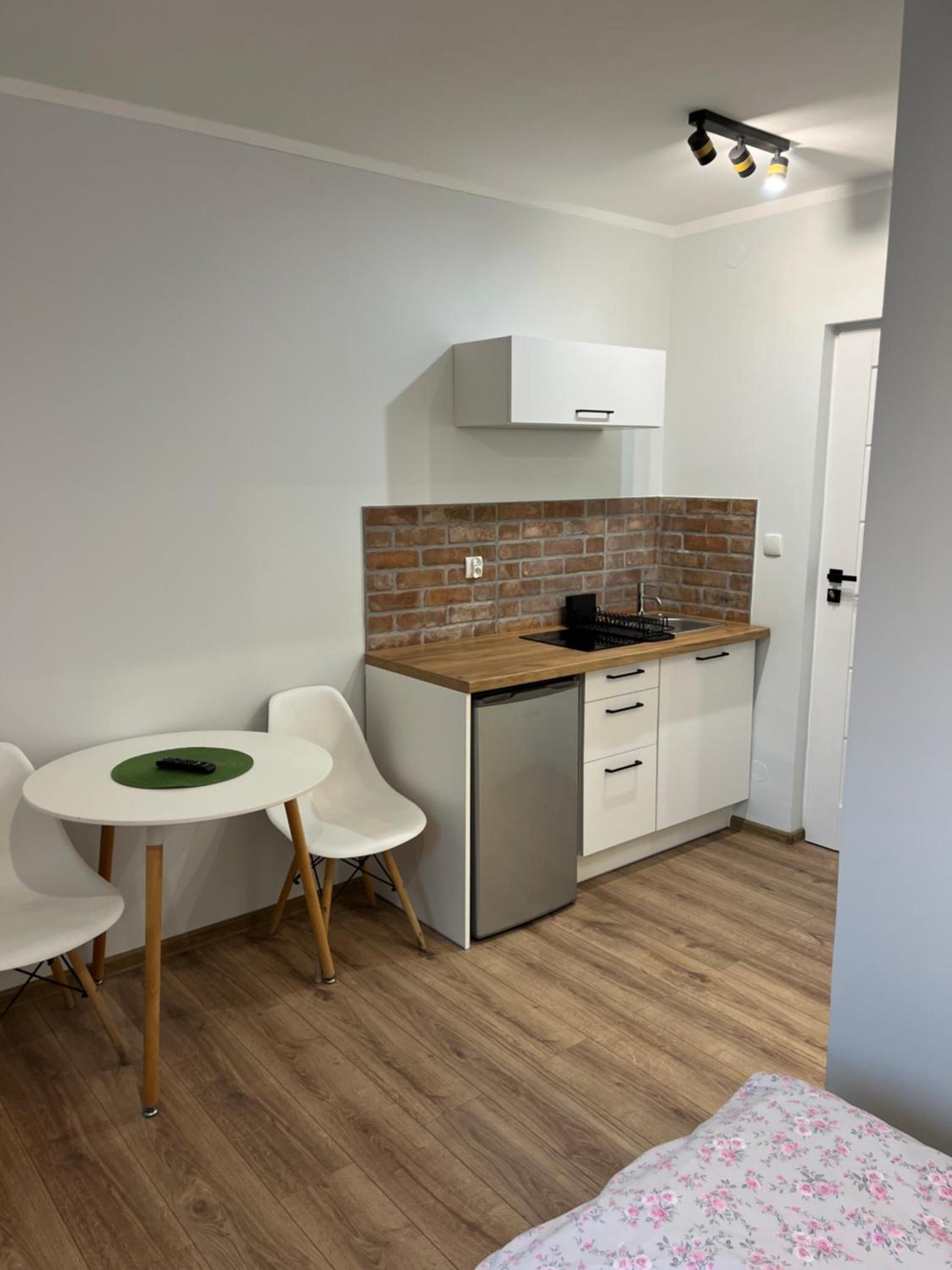 Habitació Doble Deluxe amb Dutxa a Dwunastka